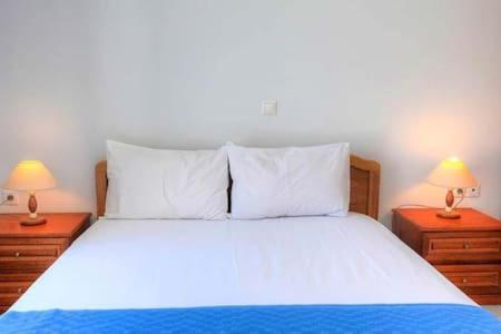 Saint Nicholas Katapola Apartment Ngoại thất bức ảnh